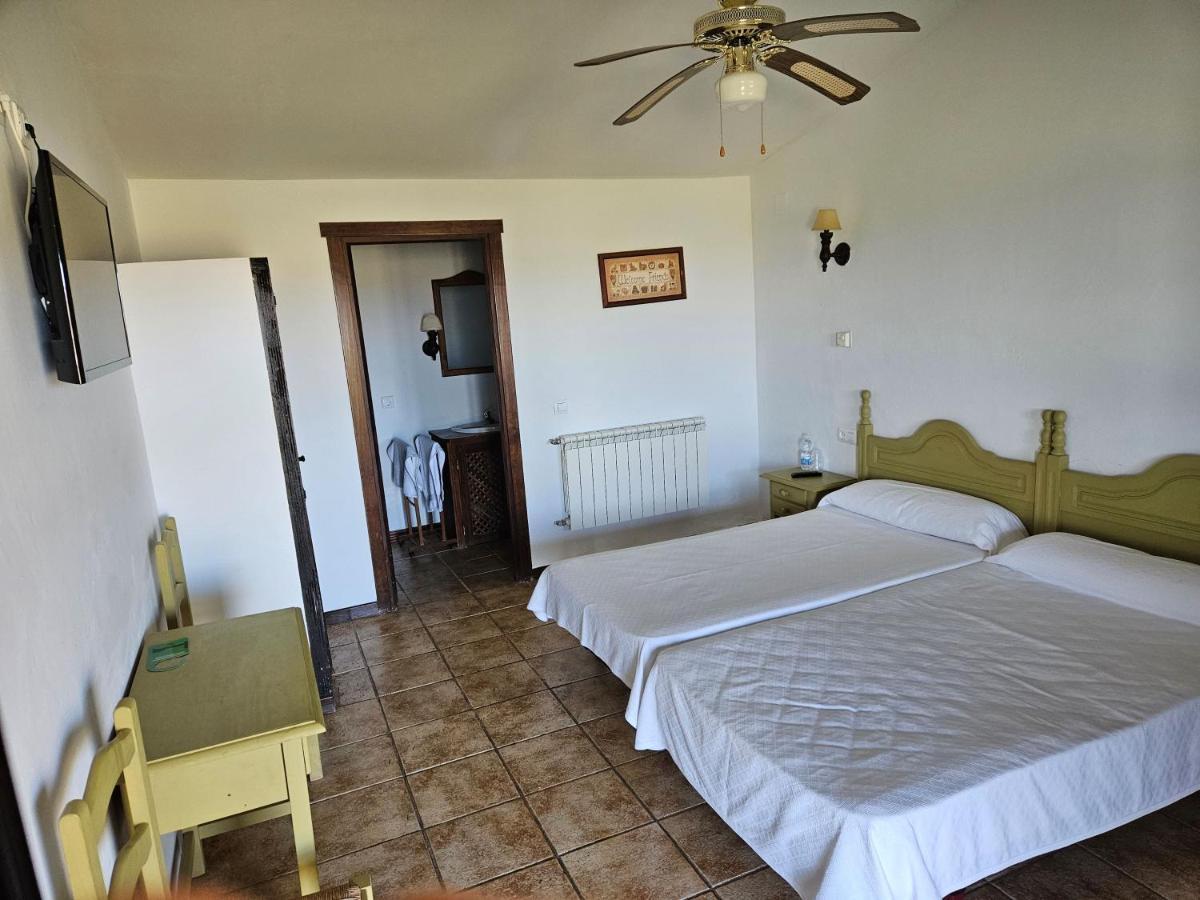 Hotel Rural Portilla De Monfraguee Toril  Bagian luar foto